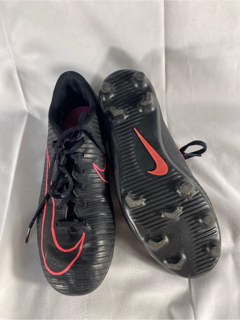 Nike Mercurial Vapor X1 FG Black Pink Blast size 5 Youth